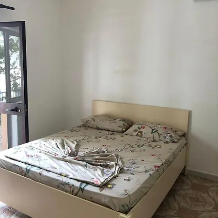 Hotel Gjinaj