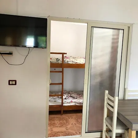 Hotel Gjinaj 2* Shëngjin